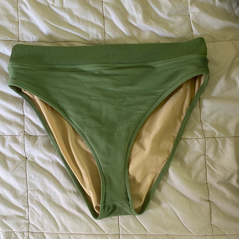 Zulu & zephyr high waist bikini bottoms in olive